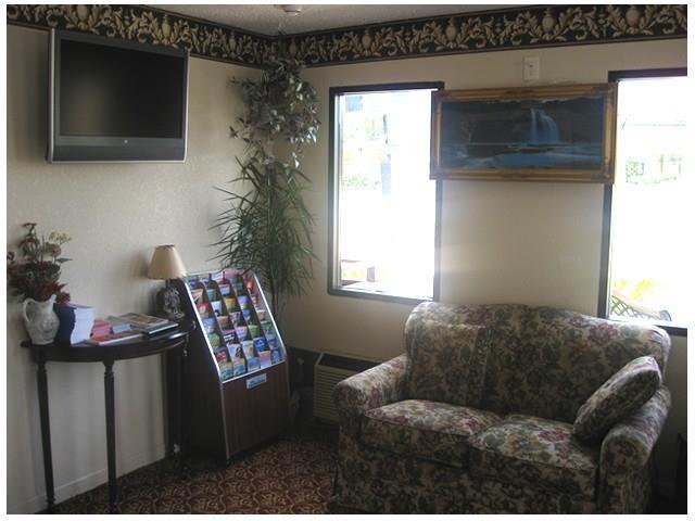 Passport Inn Пери Интериор снимка